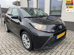 Toyota Aygo X - 1.0 VVT-i S-CVT Play / Camera / Telefoon / Adaptieve Cruise controle / Nieuwstaat