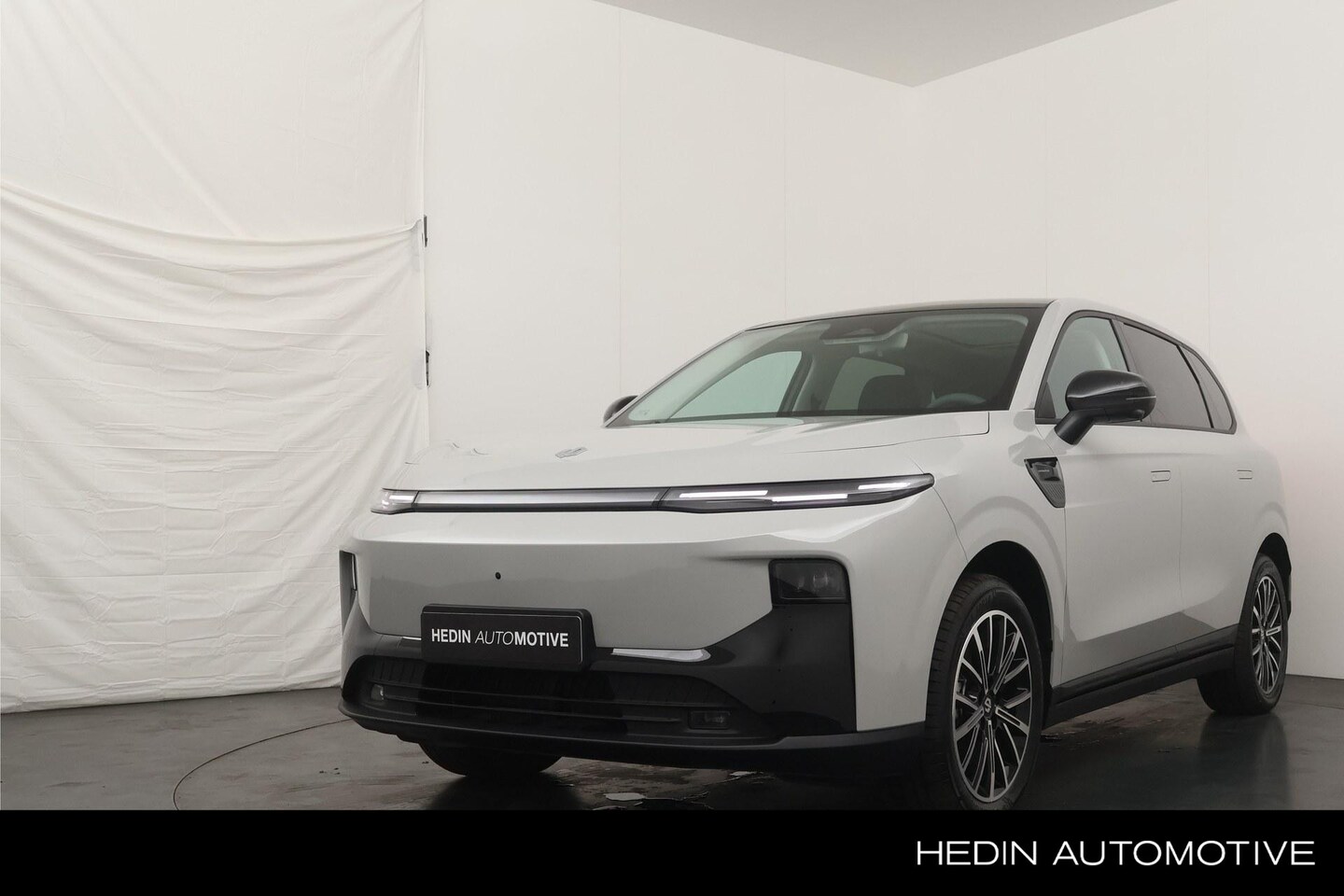 Leapmotor B10 - Design ProMax 67.1 kWh | 18% Bijtelling over de 1e 30.000 euro | Full Map Navigatie | Pano - AutoWereld.nl