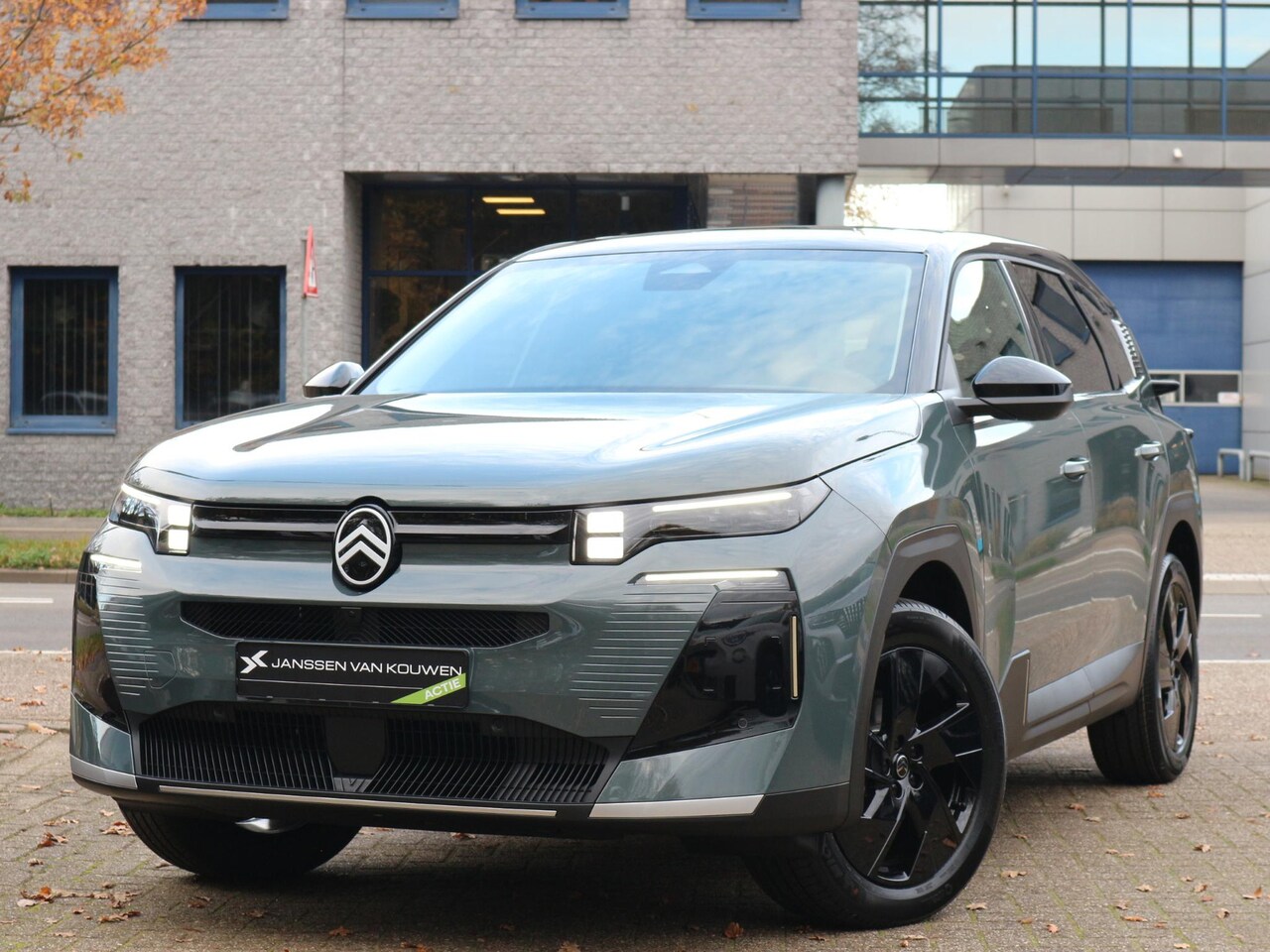 Citroën C5 Aircross - 1.2 Hybrid 145 Max / Stoelverwarming voor + achter / 360 Camera / Navigatie - AutoWereld.nl