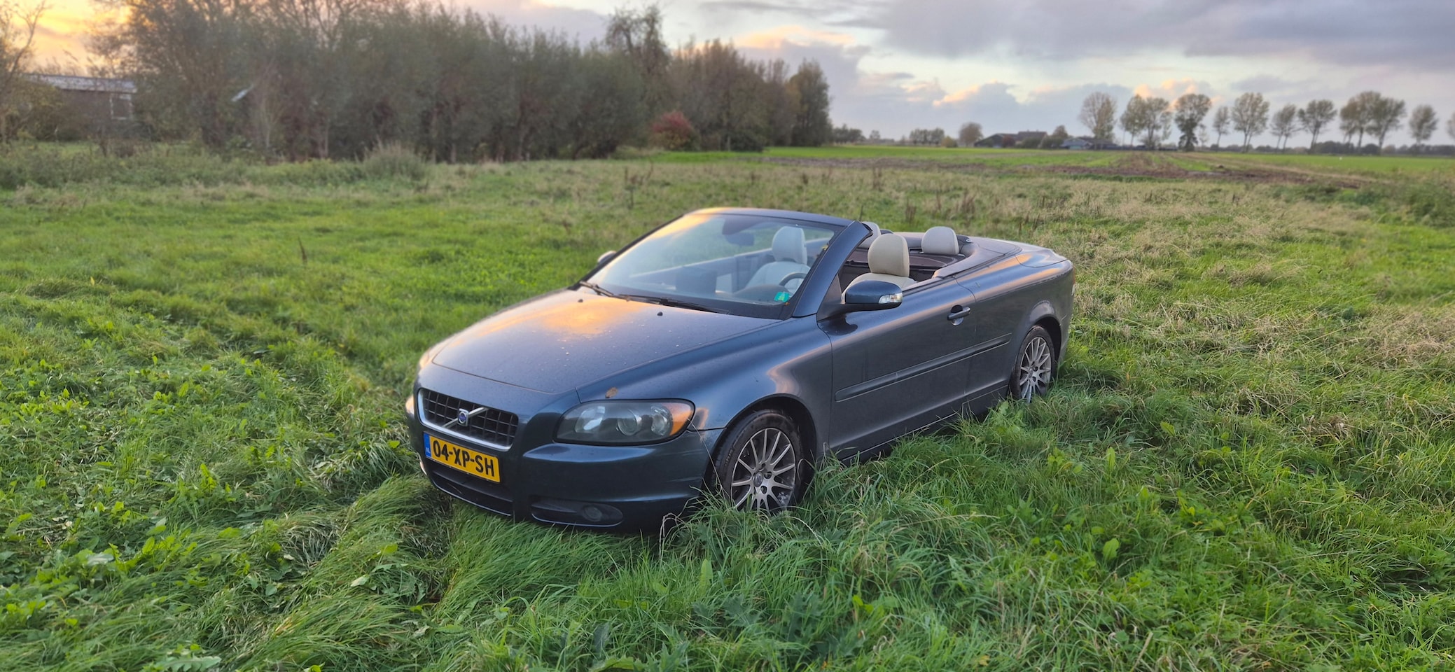 Volvo C70 Convertible - 2.4 D5 Kinetic - AutoWereld.nl