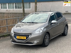 Peugeot 208 - 1.2 e-VTi Style2015AutomaatPDCNaviLM.velgen