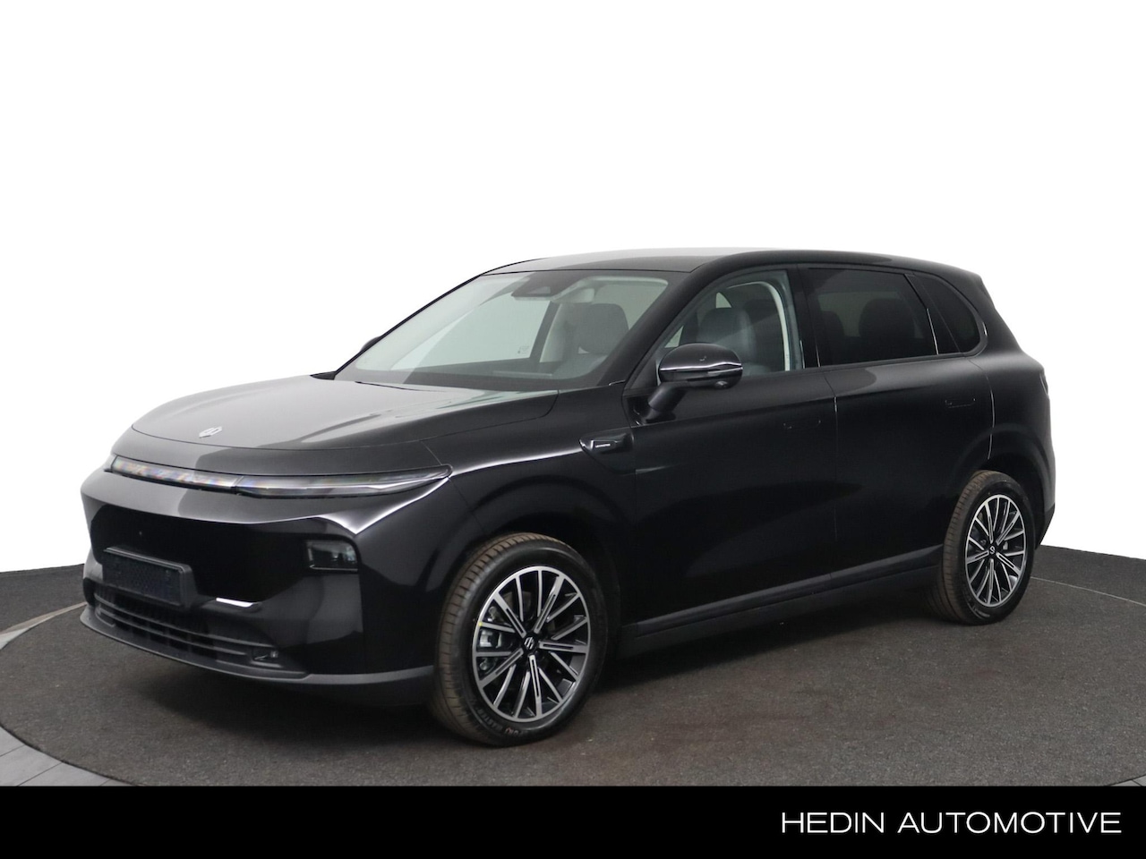 Leapmotor B10 - Design ProMax 67.1 kWh 18% Bijtelling | Navigatie | Panoramadak | Elektrische Kofferklep | - AutoWereld.nl