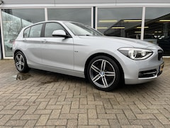 BMW 1-serie - 118i Limited Edition Carplay / Clima / Nav / Led / Cruise / Sportstoel