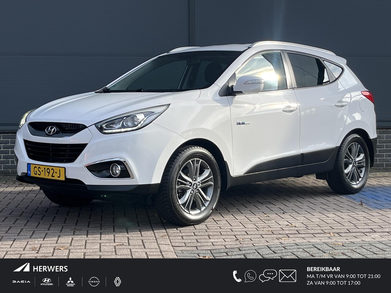 Hyundai ix35 - 1.6i GDI Go! / Trekhaak / Navigatie / Camera / Parkeersensoren Achter / Climate Control / - AutoWereld.nl