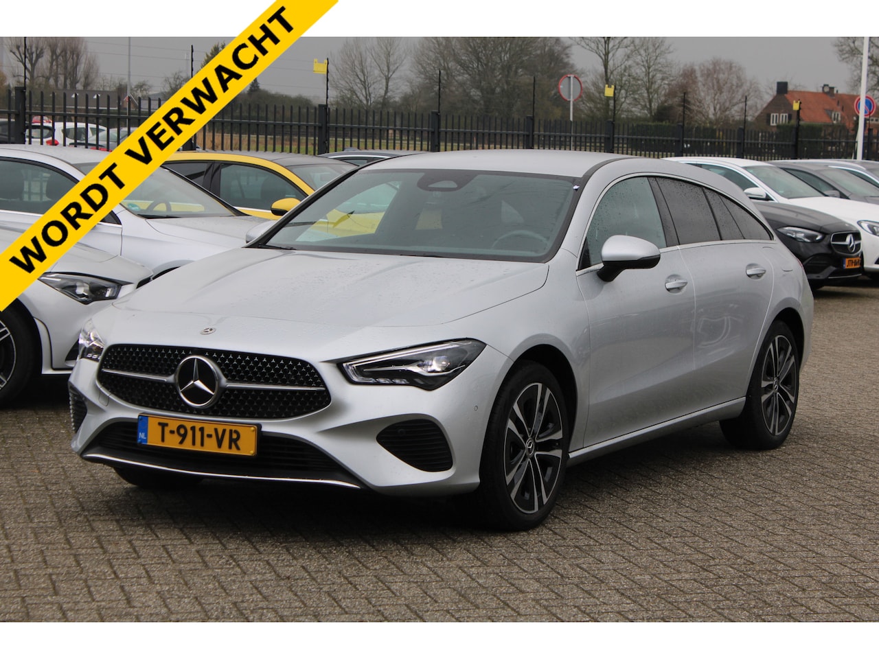 Mercedes-Benz CLA-klasse Shooting Brake - 250 e Luxury Line WIDESCREEN KEYLESS SFEER 18'' - AutoWereld.nl