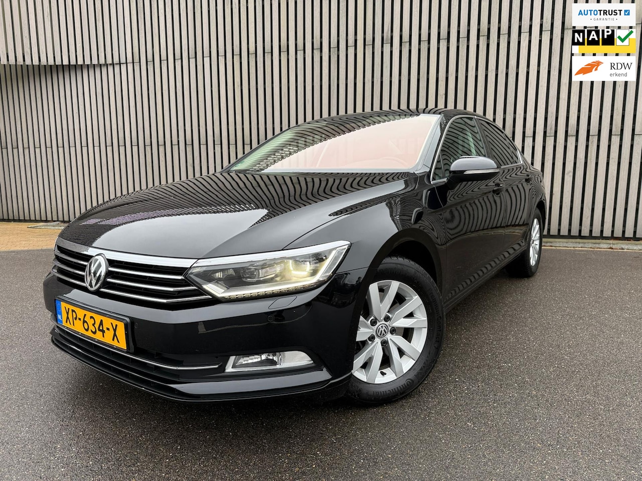 Volkswagen Passat - 1.5 TSI Comfortline Business Automaat - AutoWereld.nl