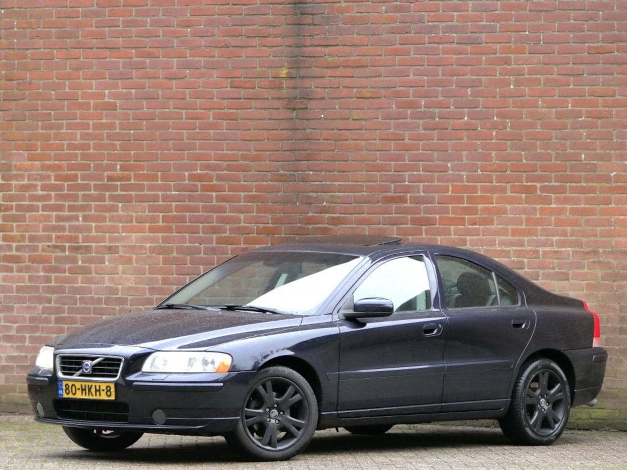 Volvo S60 - 2.4 Drivers Edition Schuifdak / Xenon / Trekhaak - AutoWereld.nl