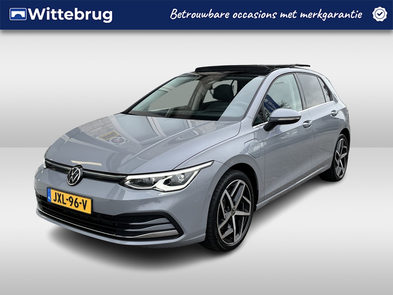 Volkswagen Golf - 1.4 eHybrid Style / AUTOMAAT/ PANO/ IQ LIGHT/ HEAD-UP DISPLAY/ KEYLESS/ ELEKTR. STOEL/ DIG - AutoWereld.nl