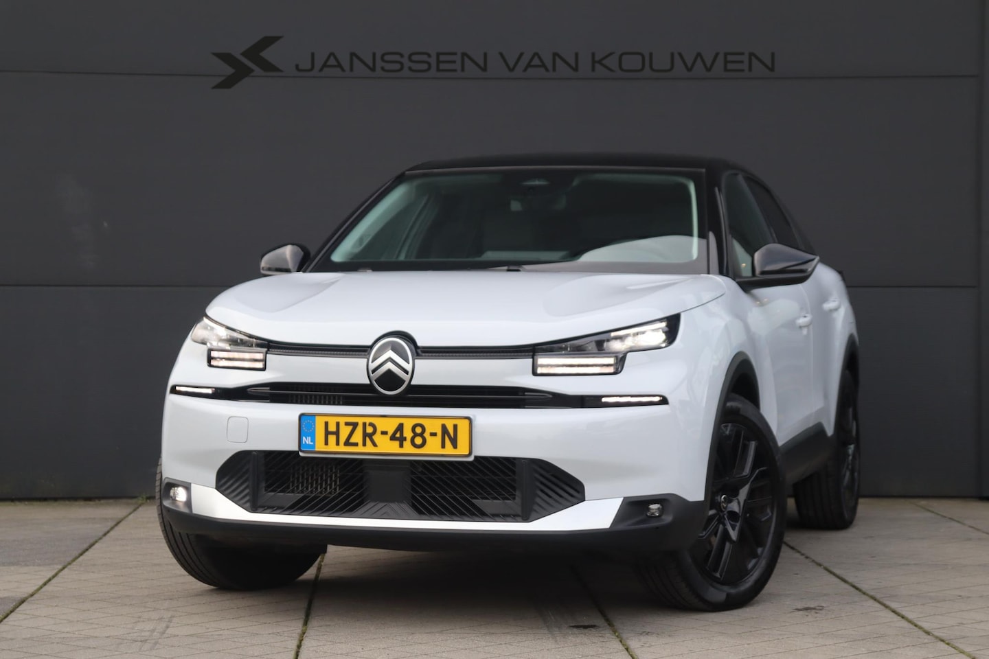 Citroën C4 - 1.2 Hybrid 145pk Collection Stoel-Voorruitverwarming Achteruitrijcamera - AutoWereld.nl