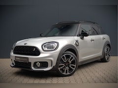 MINI Countryman - 1.5 Cooper S E ALL4 | JCW | Panoramadak | Stoelverwarming | Harman Kardon | Head-Up Displa