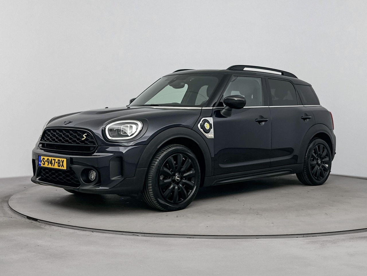 MINI Countryman - Mini 2.0 Cooper S E ALL4 220PK | Head-up display | Achteruitrijcamera | Stoelverwarming | - AutoWereld.nl