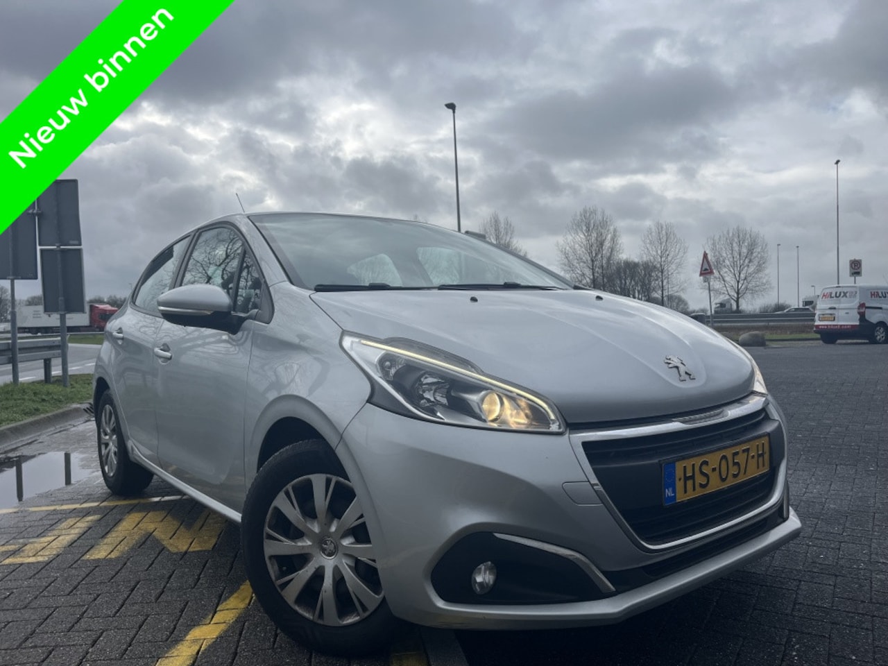 Peugeot 208 - 1.6 B.HDi Blue Lease Cruise Clima Led - AutoWereld.nl