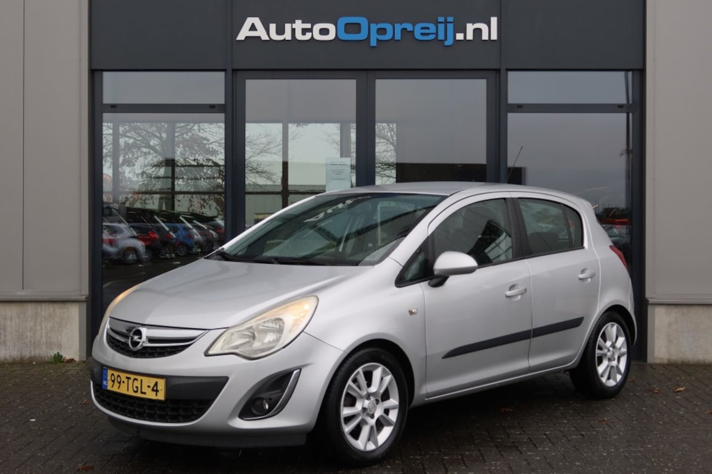 Opel Corsa - 1.4-16V Edition 5drs. 101pk Airco, Cruise - AutoWereld.nl