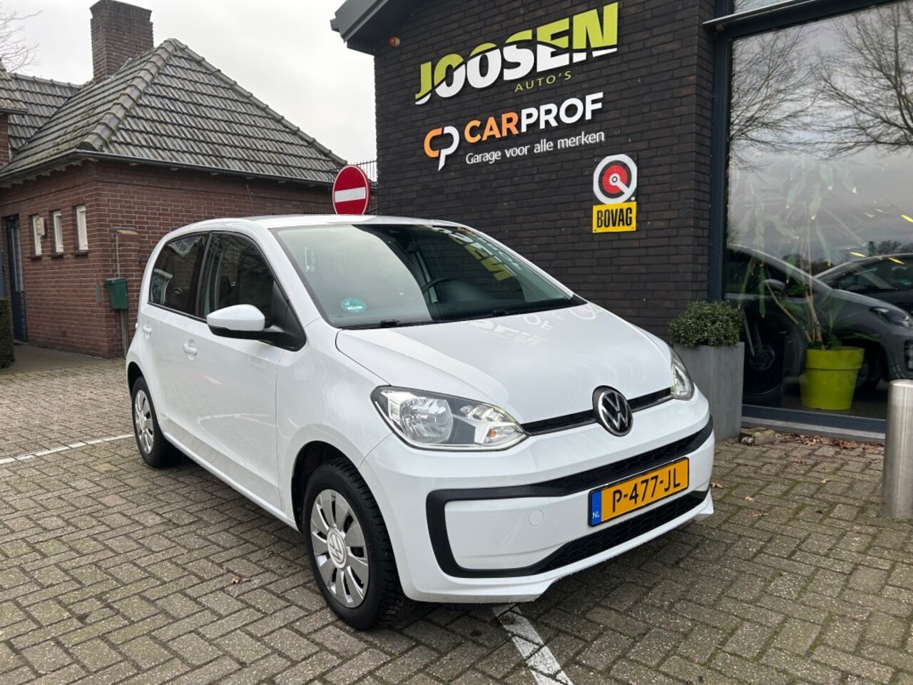 VOLKSWAGEN UP!