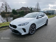 BMW 1-serie - 123 xDrive / Pano / 360' camera / Navi