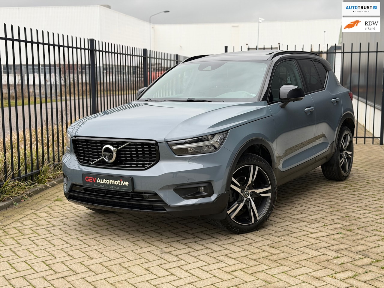 Volvo XC40 - 1.5 T3 R-Design Panorama Camera Line-assist ACC Carplay - AutoWereld.nl