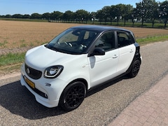 Smart Forfour - 1.0 Brabus Edition 5 deurs 16 "led 2015 Airco 83290 km
