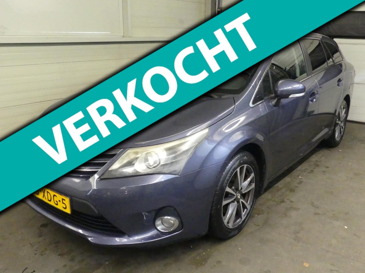 Toyota Avensis Wagon - 1.8 VVTi Dynam Busin - Automaat - Trekhaak - AutoWereld.nl