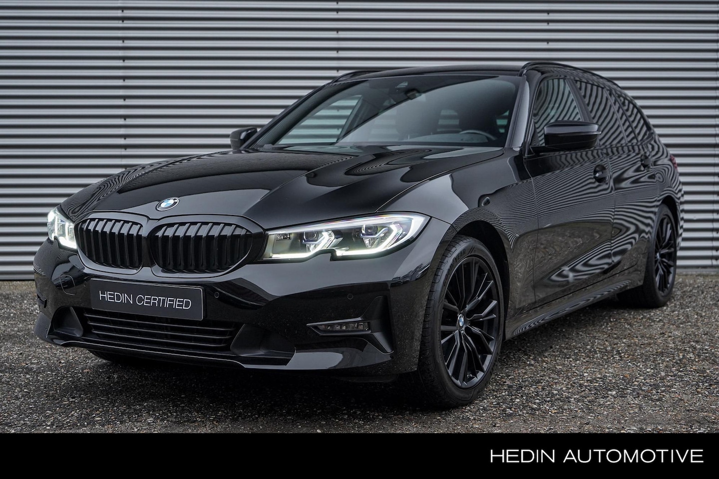 BMW 3-serie Touring - 318i Business Edition Plus / Nederlandse Auto / Navigatie / Apple Car Play / Lederen bekle - AutoWereld.nl