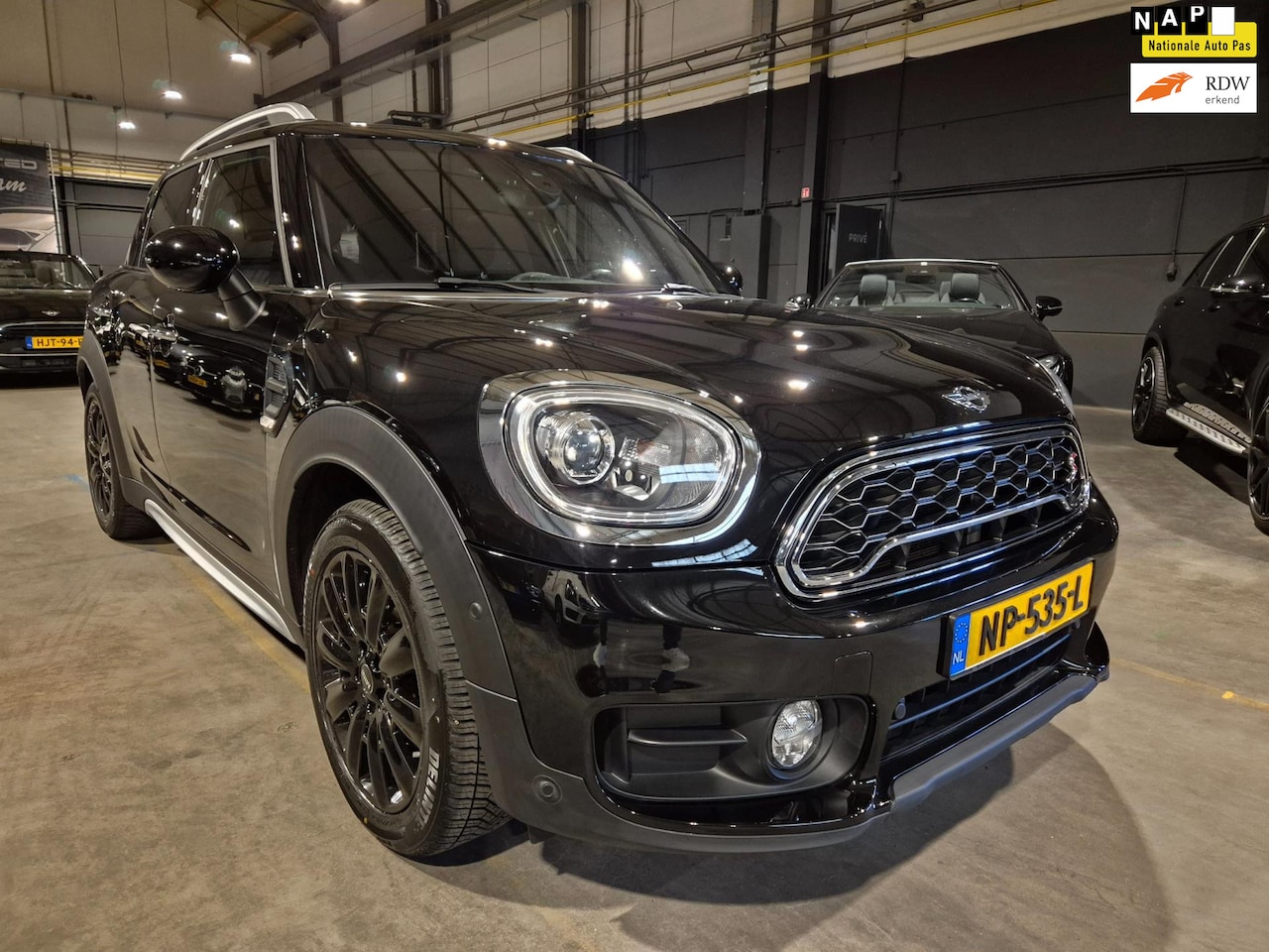 MINI Countryman - Mini 1.5 Cooper - Automaat - Navigatie - Airco - Cruise - NL Auto - AutoWereld.nl