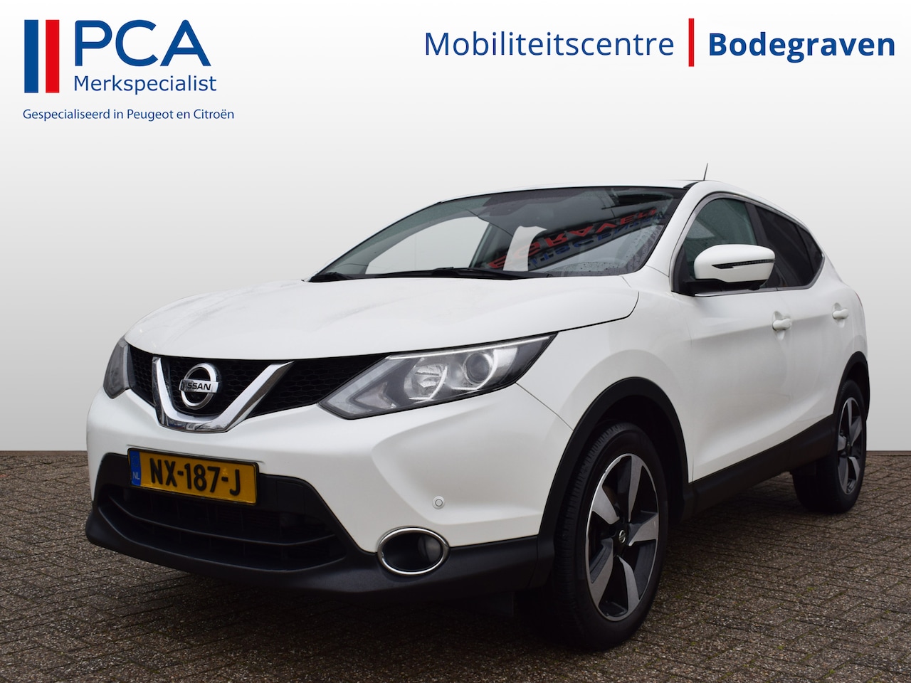 Nissan Qashqai - 1.2 N-Connecta | Trekhaak | 360° camera | Navi - AutoWereld.nl