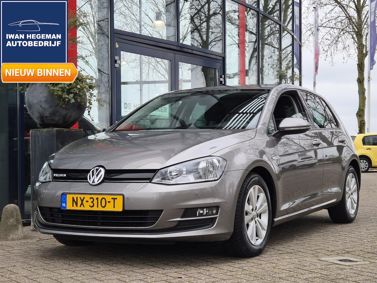 Volkswagen Golf - 1.0 TSI Comfortline | Navigatie | Apple Carplay | Climate Control | Cruise Control | Parke - AutoWereld.nl