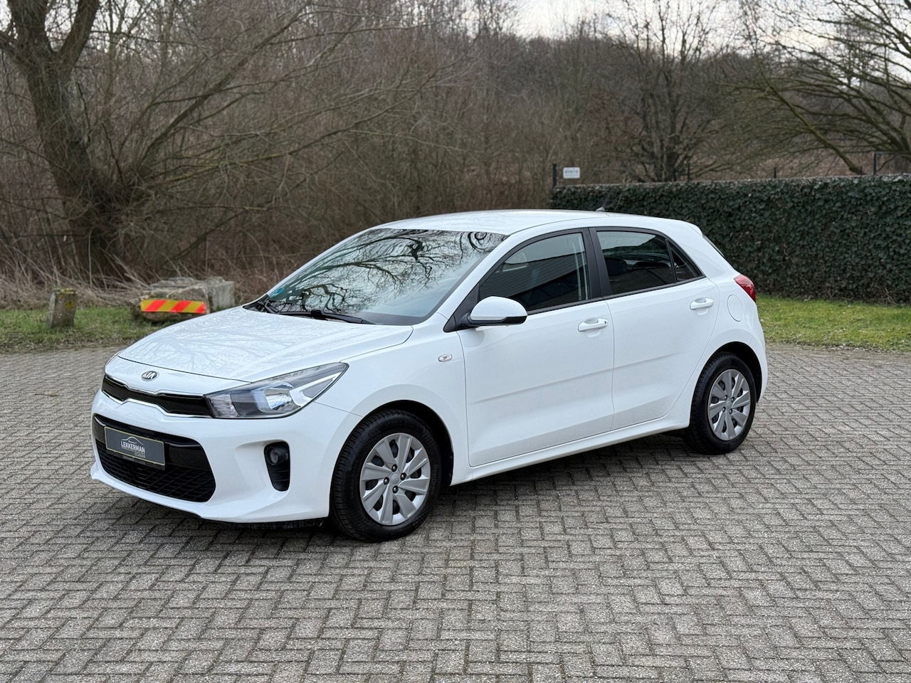 Kia Rio - 1.2 CVVT AIRCO I DEALER ONDH I NWE APK I WEINIG KM I ZEER MOOI - AutoWereld.nl
