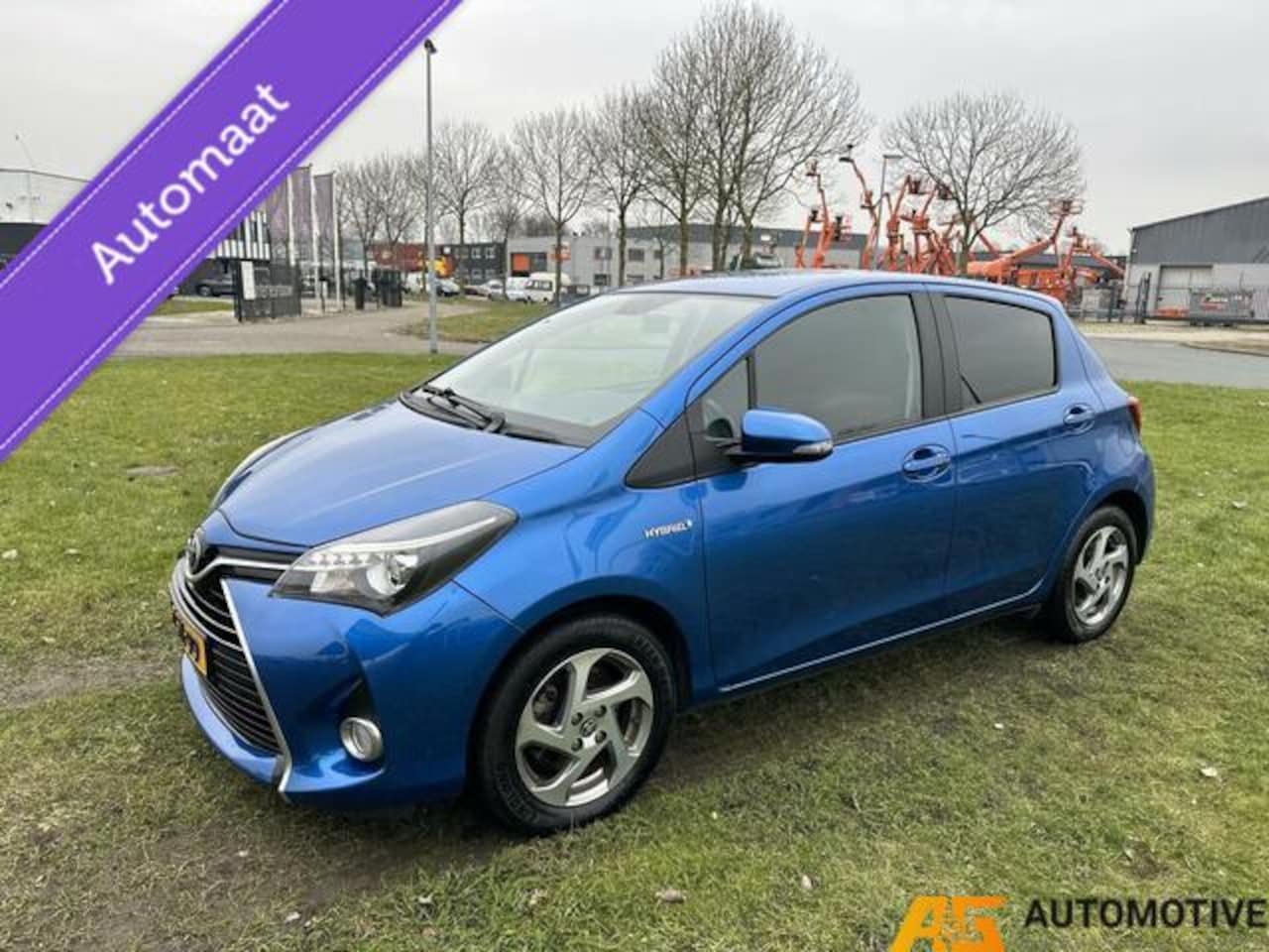 Toyota Yaris - 1.5 Hybrid 5DRS 2015 Blauw NAP - AutoWereld.nl
