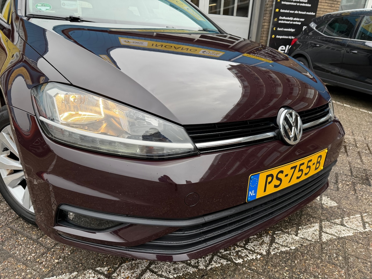 Volkswagen Golf - 1.0 TSI Trendline|Trekhaak|Led|Airco - AutoWereld.nl