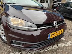 Volkswagen Golf - 1.0 TSI Trendline|Trekhaak|Led|Airco
