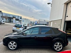 Ford Focus - 2.0 Titanium | Cruise | Clima | PDC | LMV