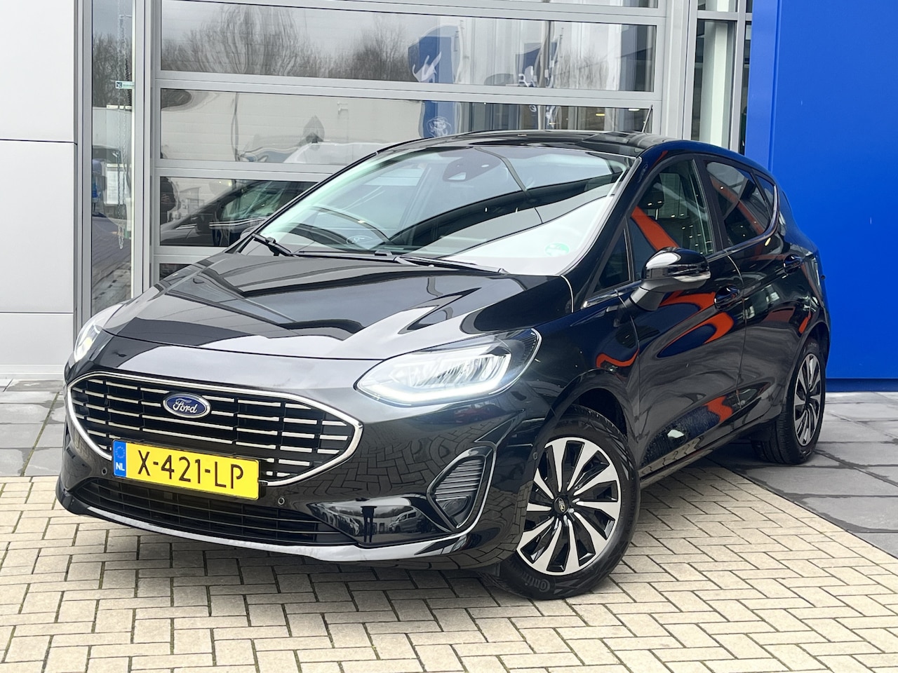 Ford Fiesta - 1.0 EcoBoost Hybrid Titanium X | Navi | Camera | PDC | Winterpack - AutoWereld.nl