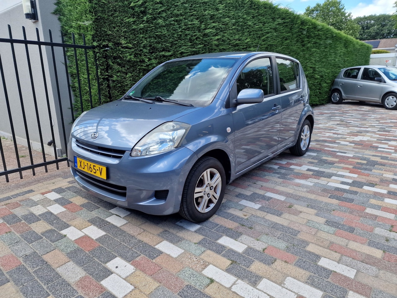 Daihatsu Sirion 2 - 1.3-16V Comfort 2008 Airco Lm Cv NW Apk - AutoWereld.nl