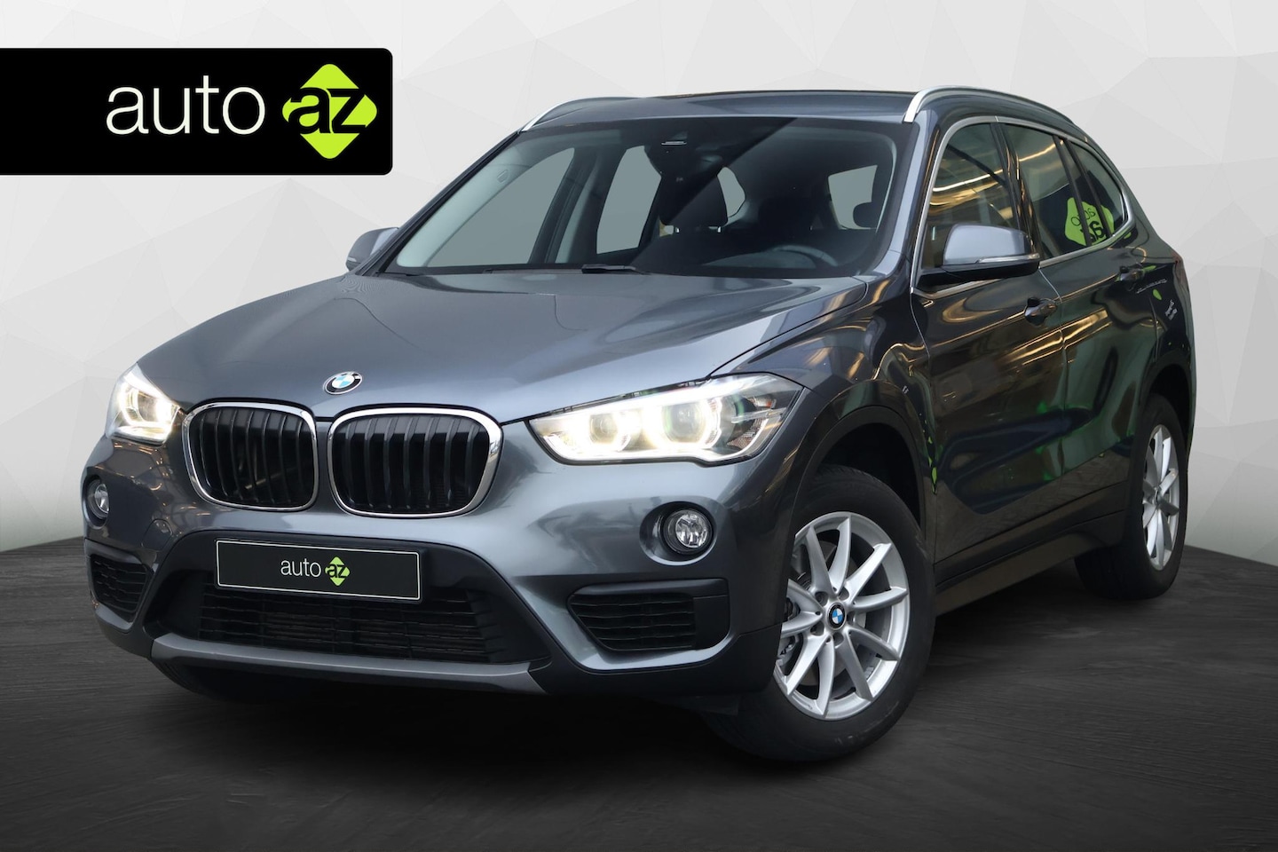 BMW X1 - sDrive20i Executive Edition / Trekhaak - AutoWereld.nl