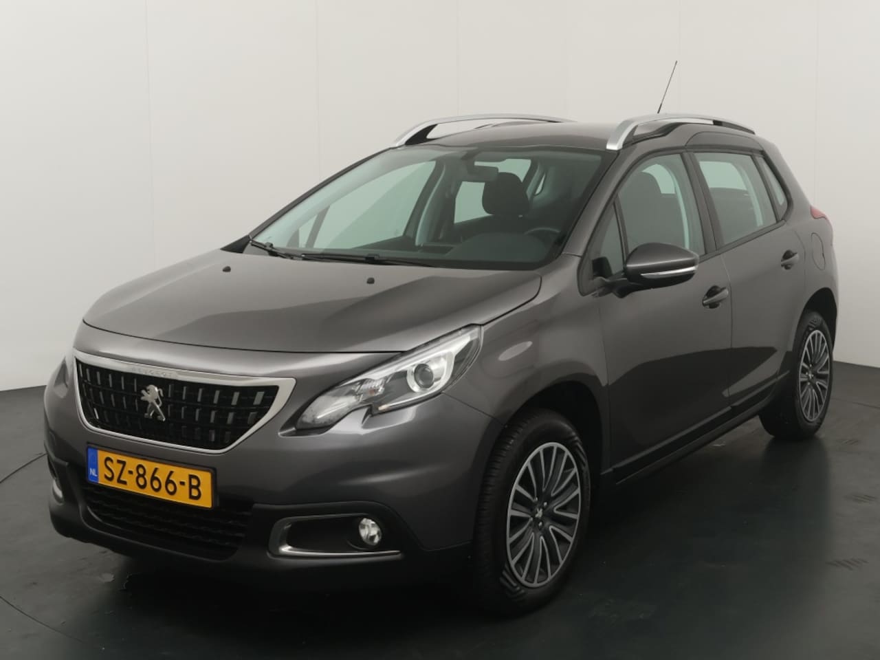 Peugeot 2008 - 1.2 PureT. Blue Lion - AutoWereld.nl