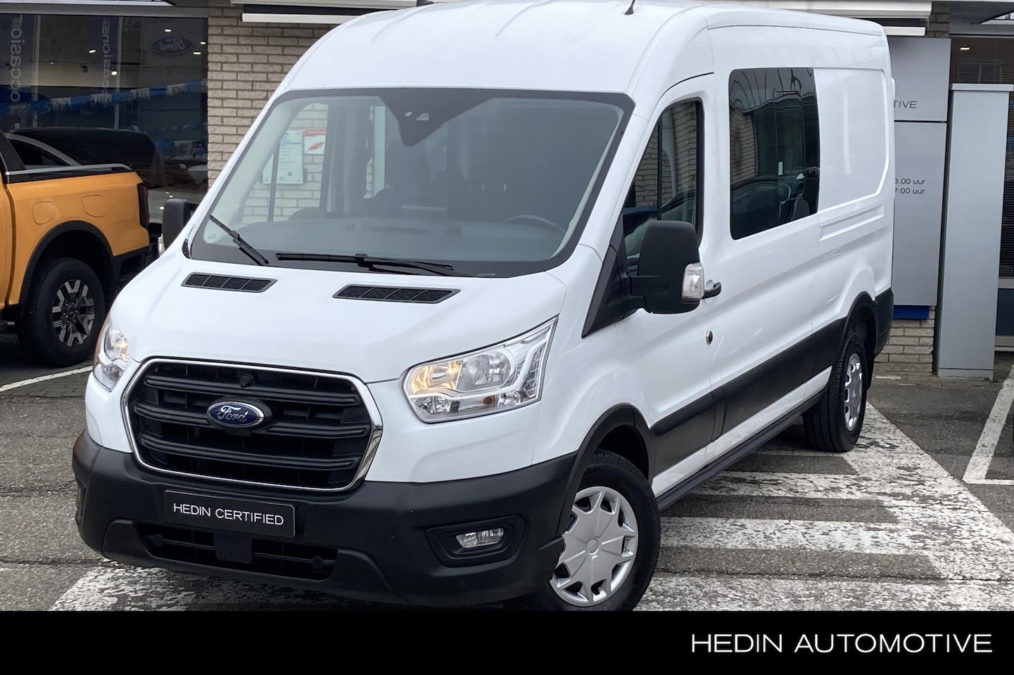 Ford Transit - 330 2.0 TDCI L3H2 DC Trend | Dubbele Cabine | Trekhaak | Driver ass Pack - AutoWereld.nl