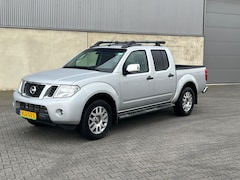 Nissan Navara - DOUBLE-CAB 3.0 DCI AUTOMAAT+LEDER+SCHUIFDAK+NAVIGATIE+APK DECEMBER 2026