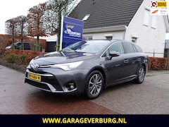 Toyota Avensis Touring Sports - 1.8 VVT-i Dynamic Automaat (Navi, Camera, Cruise, Stoelverwarming, Trekhaak, Panoramadak,