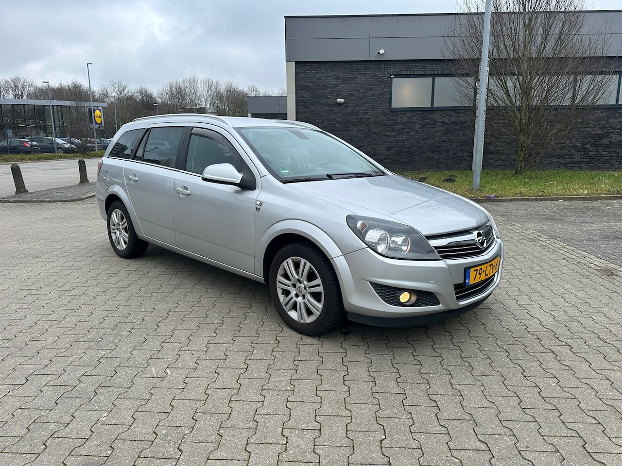 Opel Astra Wagon - 1.6 111 years Edition 1.6 111 years Edition - AutoWereld.nl
