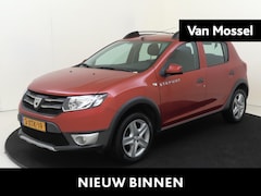 Dacia Sandero Stepway - 0.9 TCe 90 PK Lauréate Airco | Navigatie | Bluetooth | Trekhaak | Parkeersensoren Achter