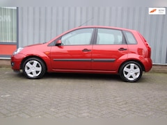 Ford Fiesta - 1.6-16V Futura Automaat 67.000 kms eerste eigenaar