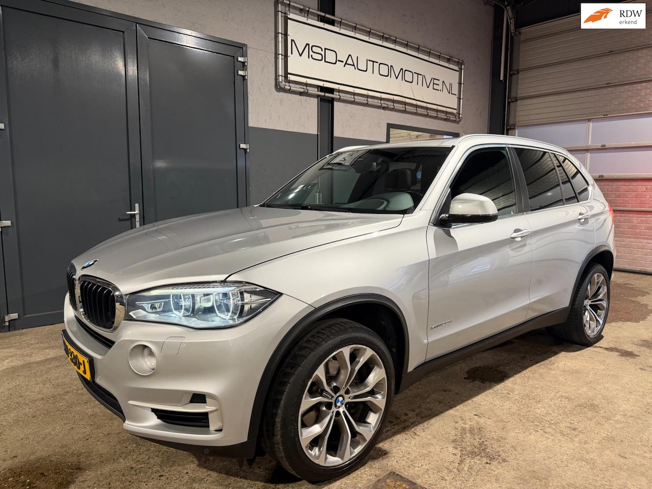 BMW X5 - XDrive30d High Executive PANODAK| EURO 6|TREKHAAK NAP/NL Auto ! - AutoWereld.nl