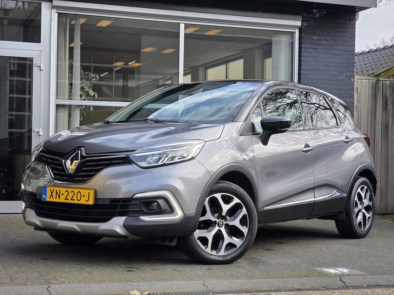Renault Captur - 0.9 TCe Intens NAP / DODEHOEK / CAMERA / NAVI - AutoWereld.nl