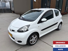 Toyota Aygo - 1.0-12V Automaat Airco Aux