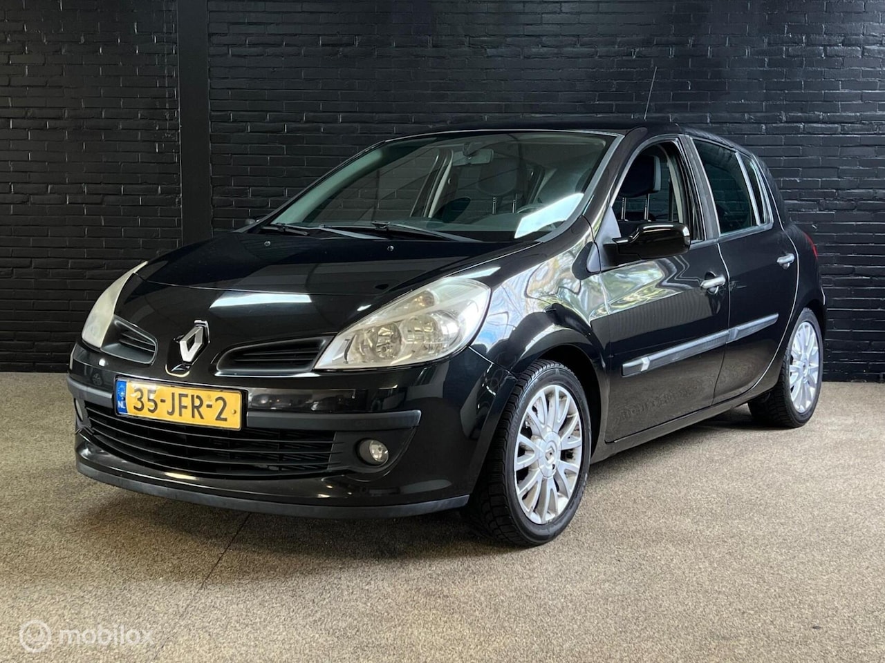 Renault Clio - 1.2-16V Collection 1.2-16V Collection - AutoWereld.nl