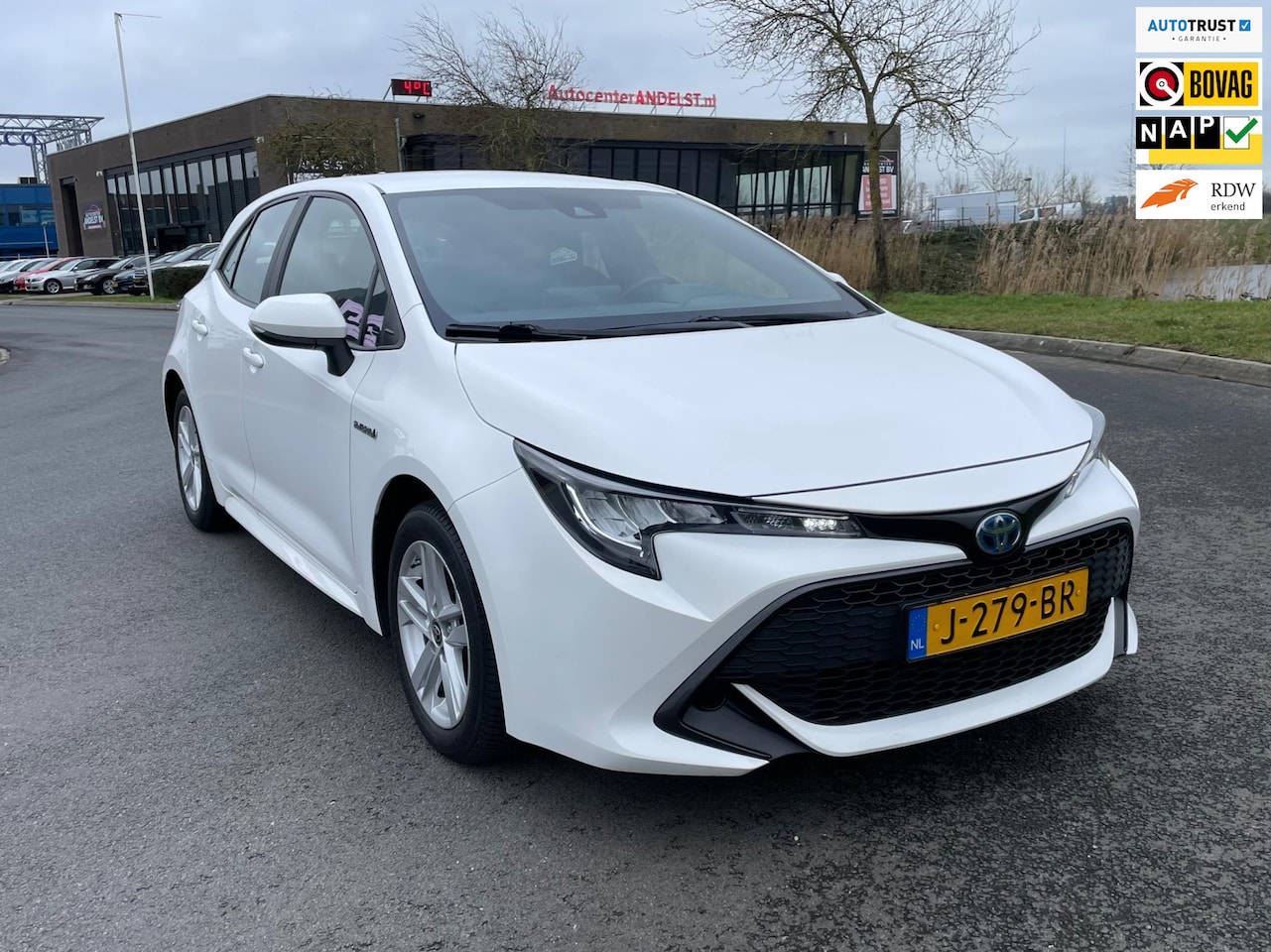 Toyota Corolla - 1.8 Hybrid Business 1.8 Hybrid Business, Aut, Trekhaak, Acc, Cam, Carplay, Geen import, Nap, Volledig oh! - AutoWereld.nl
