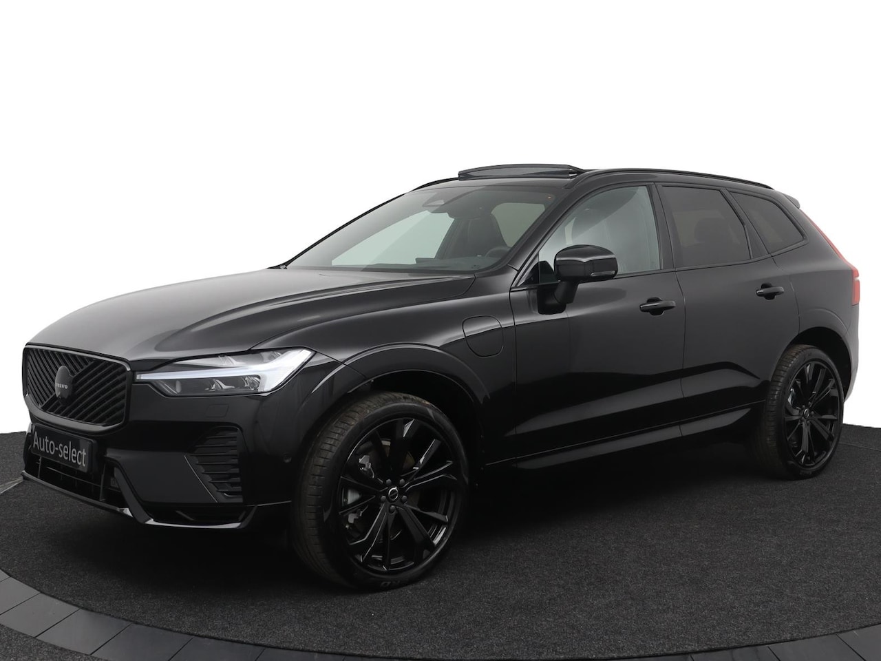 Volvo XC60 - 2.0 T8 Plug-in hybrid Black Edition| FACE LIFT|HUD|H&K|360|LUCHTVERING - AutoWereld.nl