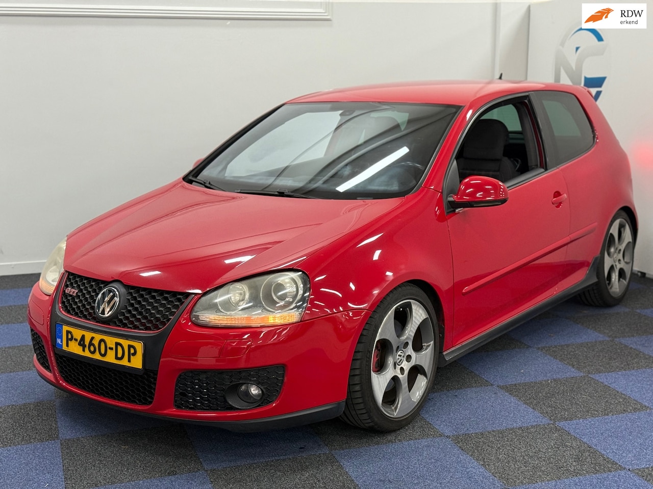 Volkswagen Golf - 2.0 TFSI GTI / MULTIEMEDIA-NAVI / AUTOMAAT / DEALER ONDERHOUDEN - AutoWereld.nl