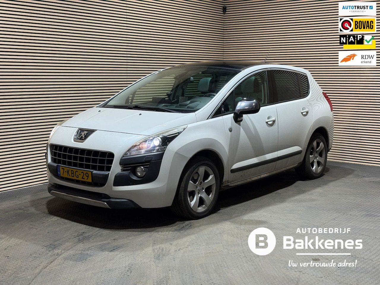 Peugeot 3008 - 1.6 THP Roland Garros | LEEST TEKST | Export/Handel - AutoWereld.nl