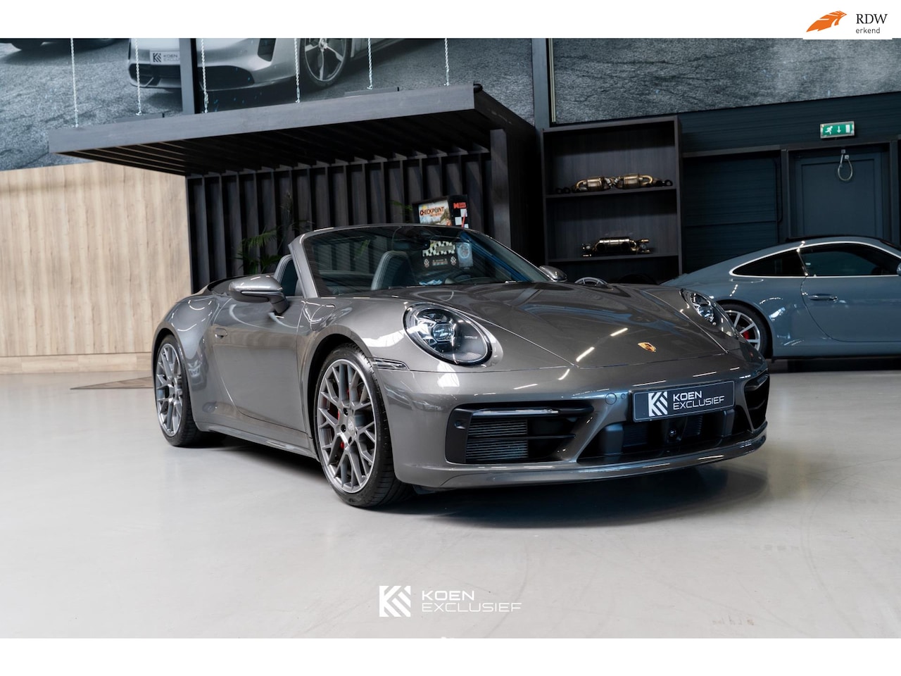 Porsche 911 Cabrio - 992 3.0 Carrera 4 S (2019) Sport Design, achteras sturing, Sport Chrono, Sportuitlaat - AutoWereld.nl